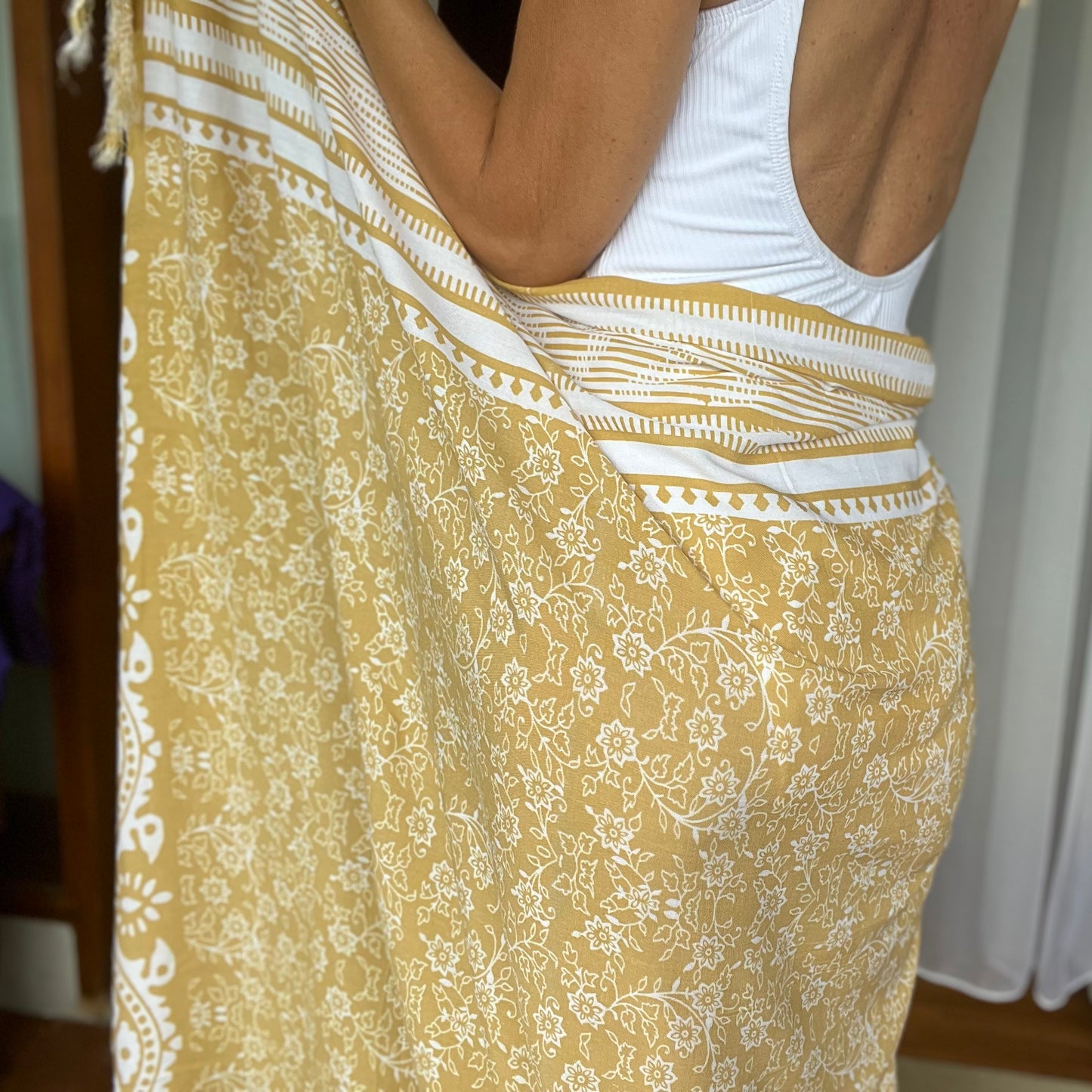 Summer Bone Beach Sarong