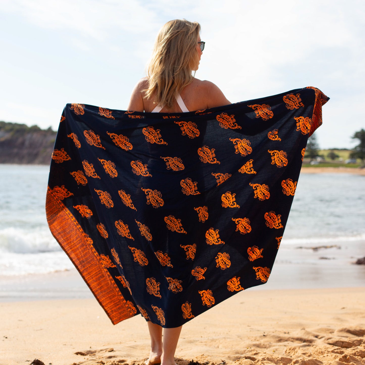 Manly Luxe Women's Sarong